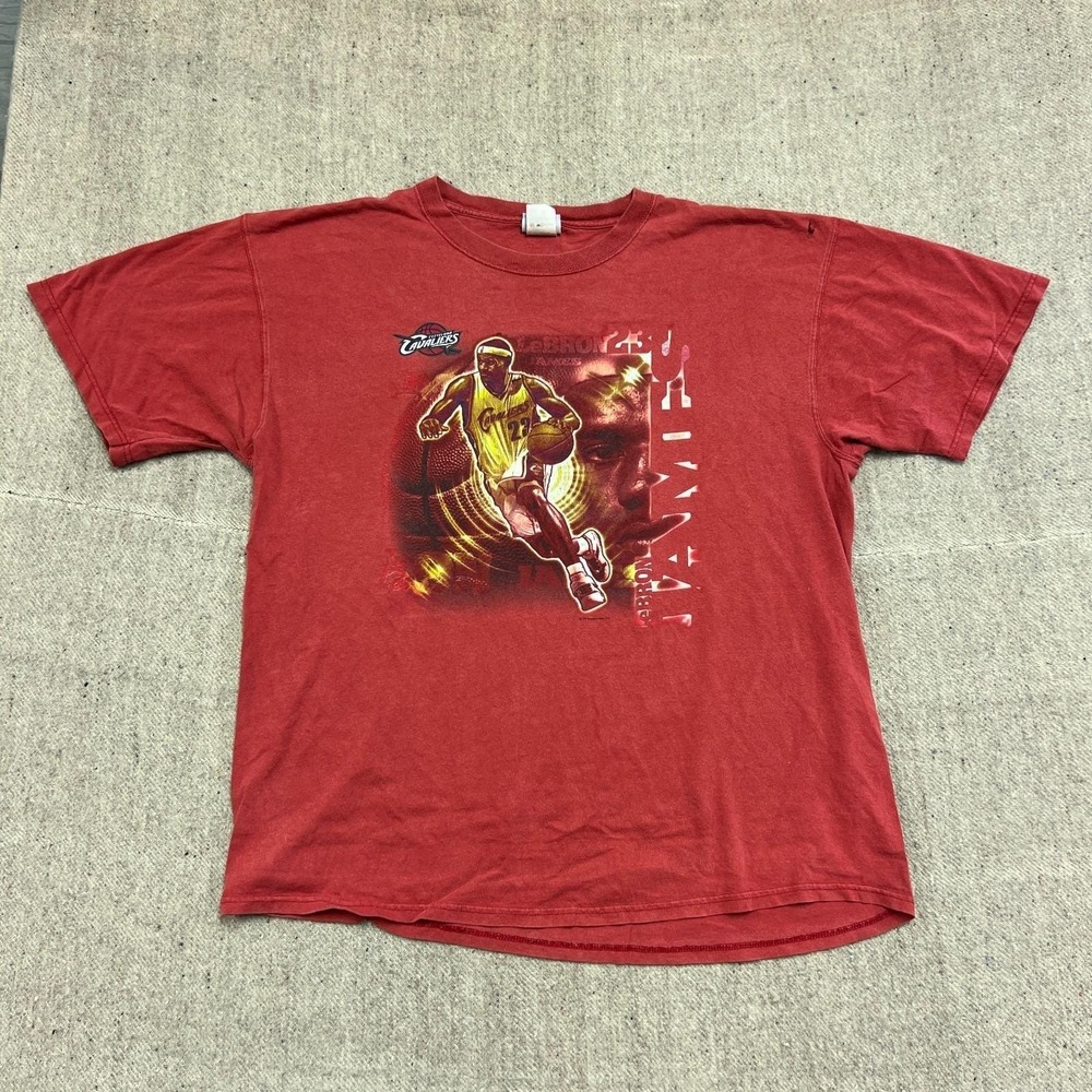Vintage Lebron James Shirt Mens XL Red 2000s Cleveland Caviler's NBA